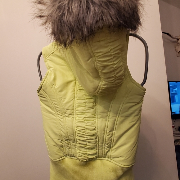 Lorna Janes womans vest - Picture 2 of 11